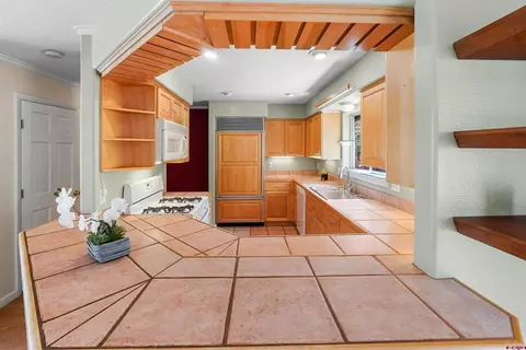 Kitchen - 601 Animas View Dr #108, Durango, CO 81301 photo 3 of 3