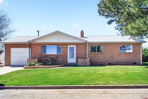 731 Canyon Dr, Cortez, CO 81321