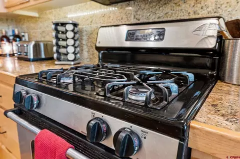 Kitchen - 34 El Diente Dr, Durango, CO 81301 photo 6 of 6
