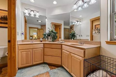 Bath - 34 El Diente Dr, Durango, CO 81301 photo 2 of 10