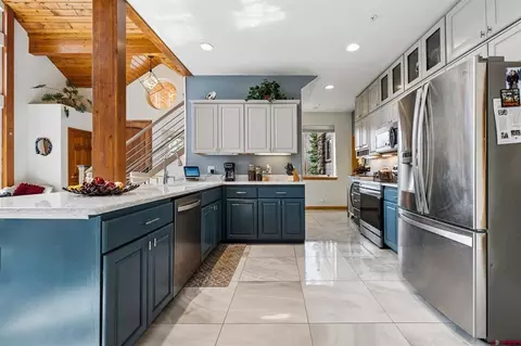 Kitchen - 20 Creekside Dr, Durango, CO 81301 photo 2 of 3