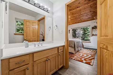 Bath - 20 Creekside Dr, Durango, CO 81301 photo 4 of 5