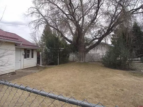Exterior - 1081 E 13th St, Delta, CO 81416 photo 5 of 9