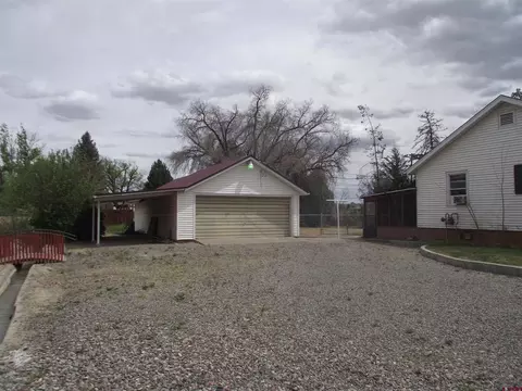 Exterior - 1081 E 13th St, Delta, CO 81416 photo 3 of 9