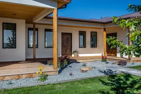 14447 5950 Rd, Montrose, CO 81403