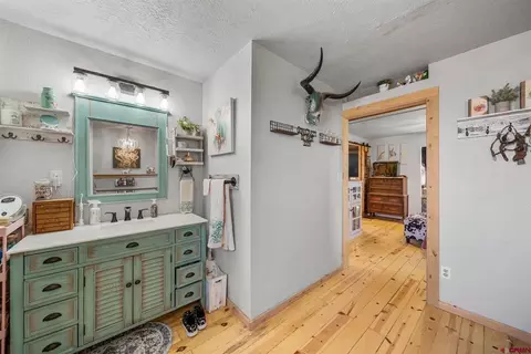 Entry Way - 262 Moon Shadow Ln, Ignacio, CO 81137 photo 3 of 4