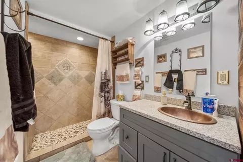 Bath - 262 Moon Shadow Ln, Ignacio, CO 81137 photo 1 of 2