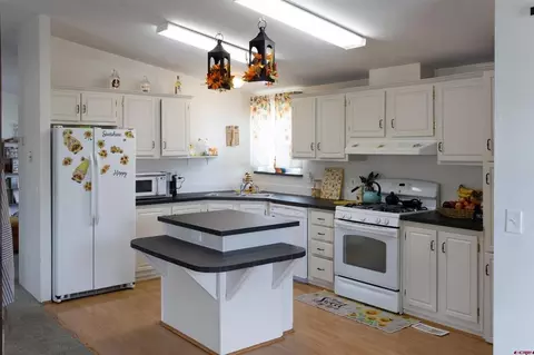 9 Ridge Ln, Gunnison, CO 81230