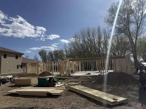 606 Cottonwood Dr, Alamosa, CO 81101
