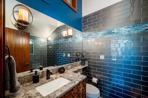 Bath - 73 S Tamarron Dr #823/824/825, Durango, CO 81301 photo 6 of 7