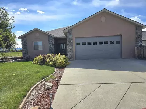 3733 Buffalo Ln, Montrose, CO 81403