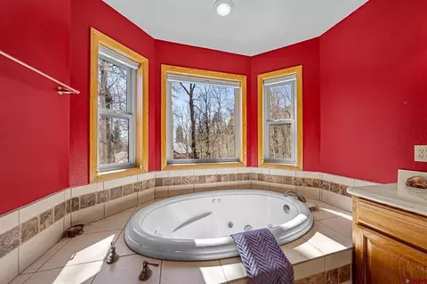 Bath - 89 Hermosa View Dr, Durango, CO 81301 photo 5 of 5