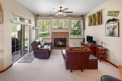 Living - 496 Horse Thief Ln, Durango, CO 81301 photo 3 of 4