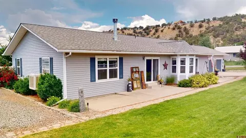 13571 Ragged Mountain Dr, Paonia, CO 81428