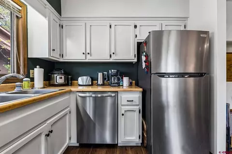 Kitchen - 212 Pine Ridge Loop #A6, Durango, CO 81301 photo 3 of 4