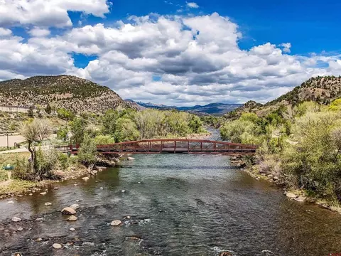 View/Area - 555 Rivergate Ln #B2-139, Durango, CO 81301 photo 2 of 3