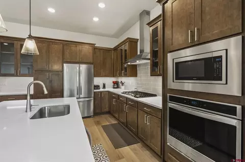 Kitchen - 216 Via Veneto, Durango, CO 81301 photo 4 of 7