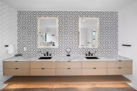 Bath - 239 Rock Point Dr #B, Durango, CO 81301 photo 2 of 7