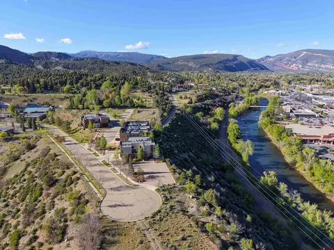 View/Area - 239 Rock Point Dr #B, Durango, CO 81301 photo 3 of 5