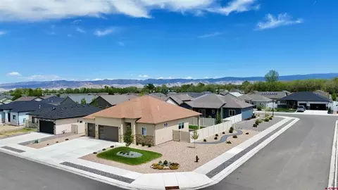 712 Carbonero Ave, Montrose, CO 81403