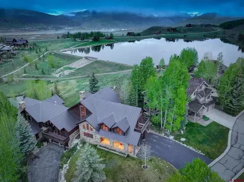 17 Garland Dr # B, Crested Butte, CO 81224