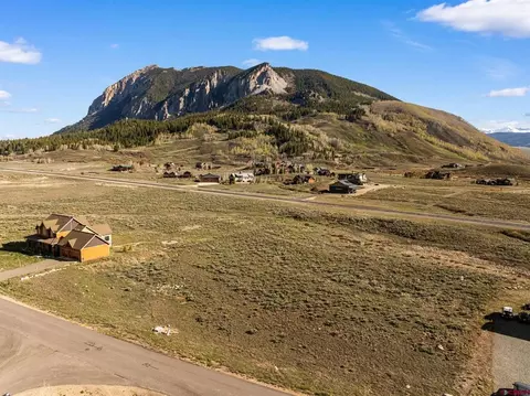 601 S Avion Dr, Crested Butte, CO 81224