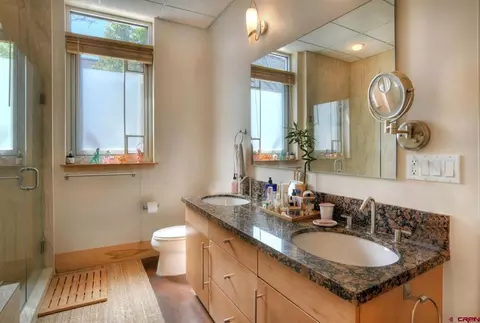 Bath - 555 Rivergate Ln #B1-121, Durango, CO 81301 photo 2 of 3