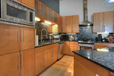 Kitchen - 555 Rivergate Ln #B1-121, Durango, CO 81301 photo 2 of 3