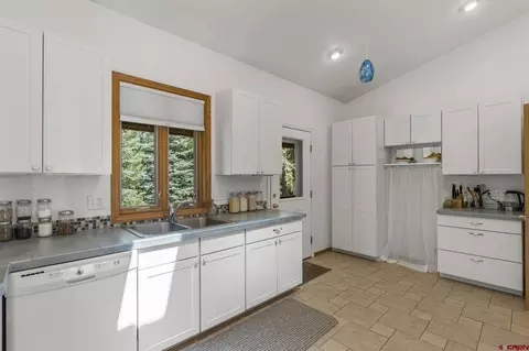 Kitchen - 37 Verde Ln, Durango, CO 81301 photo 4 of 4