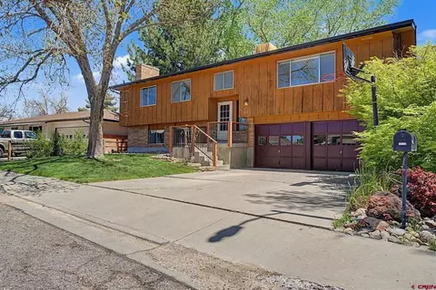 1227 Sherwood Dr, Montrose, CO 81401