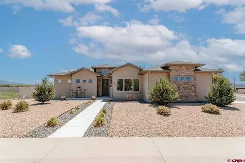 2802 Benchmark Ln, Montrose, CO 81401