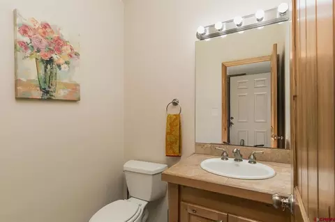 Bath - 554 Oak Dr, Durango, CO 81301 photo 4 of 4