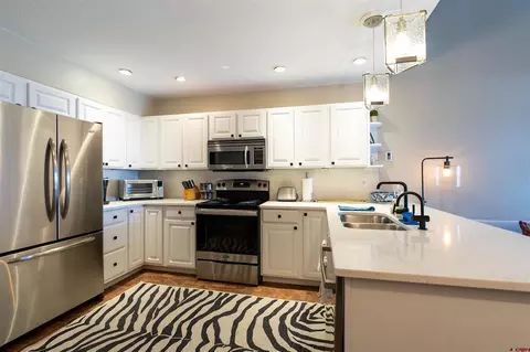 Kitchen - 12 Snowmass Rd #414, Crested Butte, CO 81225 photo 1 of 4