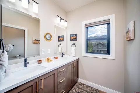 Bath - 37 Penstock Ct, Durango, CO 81301 photo 4 of 6