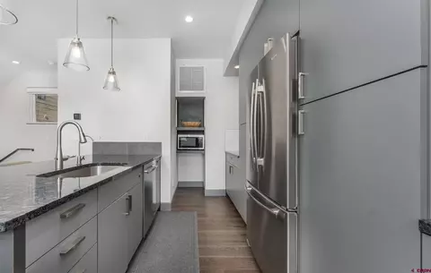 Kitchen - 1339 Florida Rd, Durango, CO 81301 photo 3 of 3