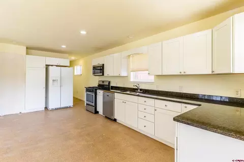 Kitchen - 100 Browning, Ignacio, CO 81137 photo 4 of 4
