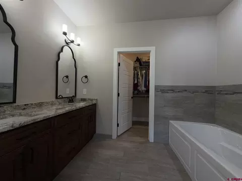 Bath - 545 SE Stonebridge Dr, Cedaredge, CO 81413 photo 4 of 4