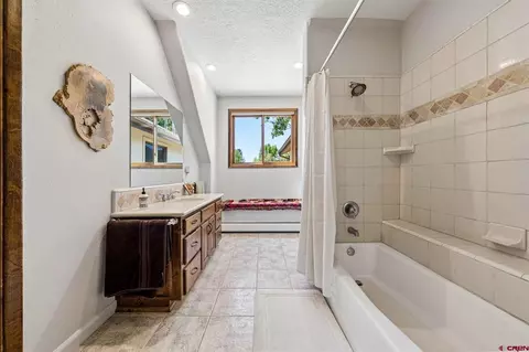 Bath - 44 Sanctuary Ln, Durango, CO 81301 photo 7 of 8