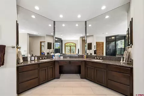 Bath - 44 Sanctuary Ln, Durango, CO 81301 photo 2 of 8