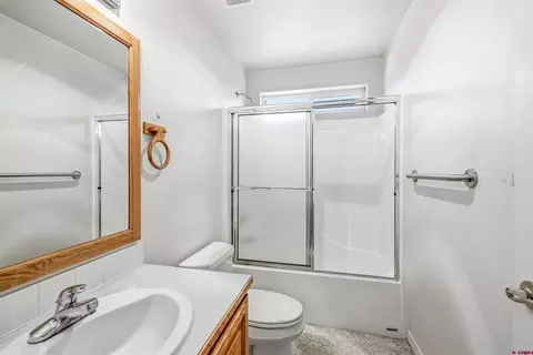 Bath - 24239 Valley View Cir, Cedaredge, CO 81413 photo 2 of 2