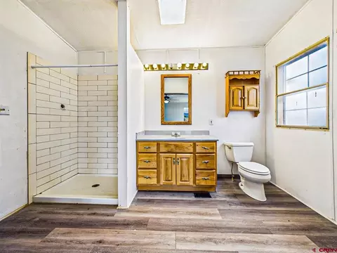 Bath - 15484 Peach Rd, Cedaredge, CO 81413 photo 2 of 2