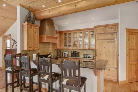 Kitchen - 9 Hunter Hill Rd #401, Crested Butte, CO 81225 photo 2 of 2