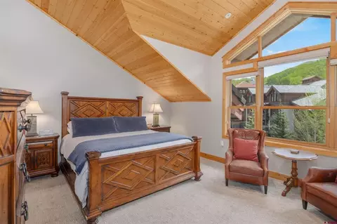 Bedroom - 9 Hunter Hill Rd #401, Crested Butte, CO 81225 photo 1 of 10