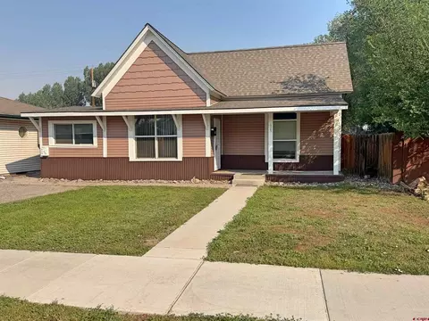425 S 5th St #425 1/2 S 5TH, Montrose, CO 81401