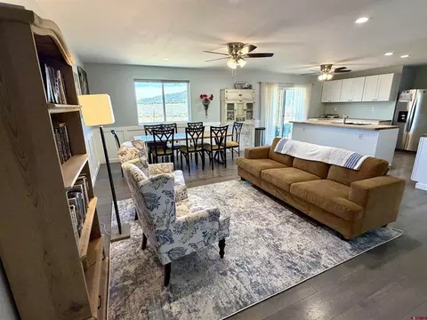 Living - 630 County Road 311, Ignacio, CO 81137 photo 3 of 4
