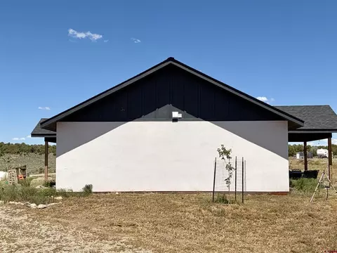 Exterior - 630 County Road 311, Ignacio, CO 81137 photo 3 of 5