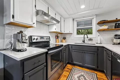 Kitchen - 2155 W 3rd Ave # 3, Durango, CO 81301 photo 3 of 4
