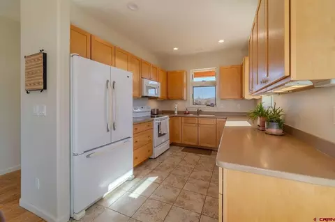 Kitchen - 2355 County Road 513, Ignacio, CO 81137 photo 8 of 8