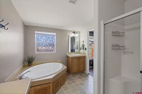 Bath - 21 Valley Trl, Durango, CO 81303 photo 3 of 4