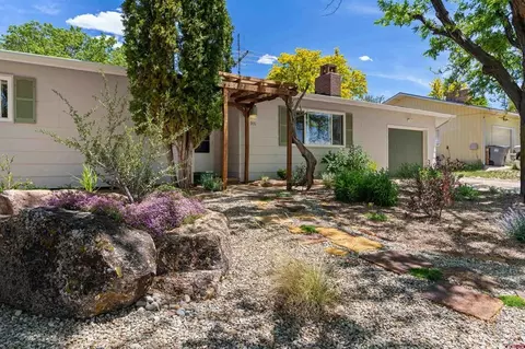 916 N Chestnut St, Cortez, CO 81321